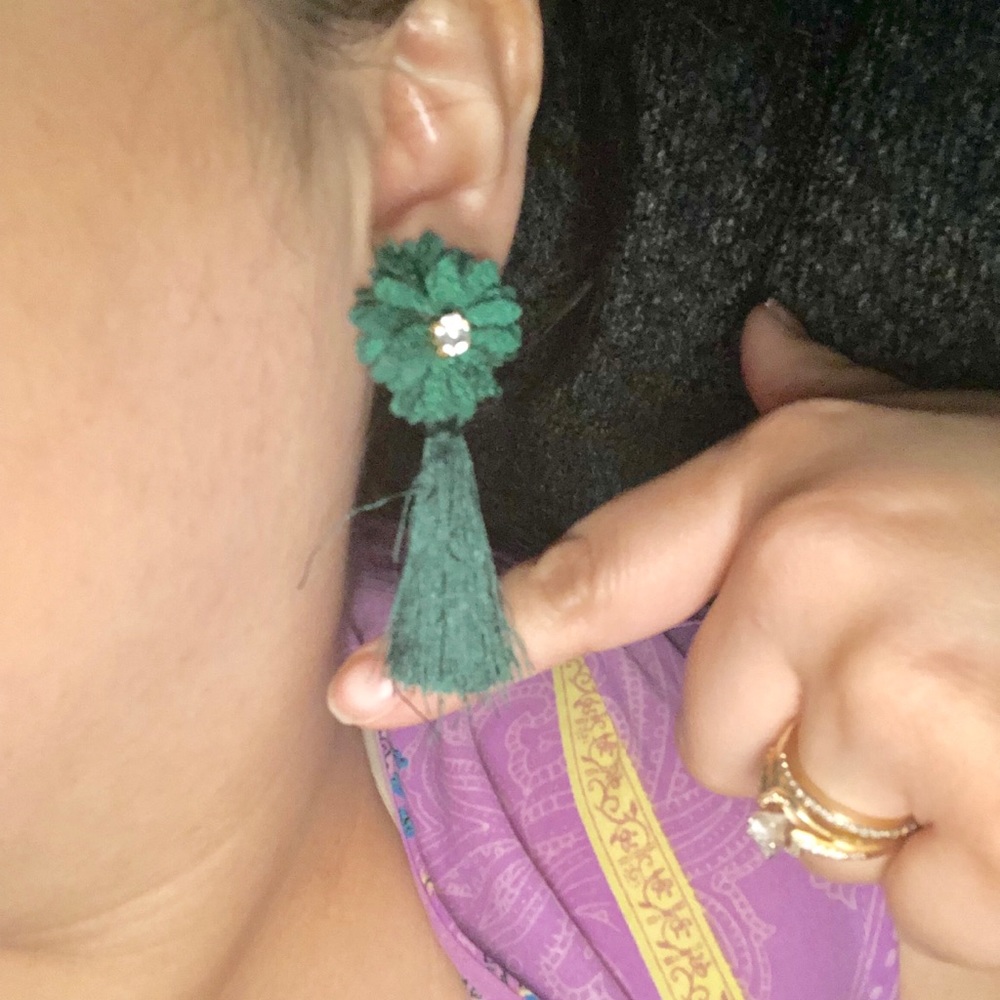 Medium size earrings! - Picture 8 of 8